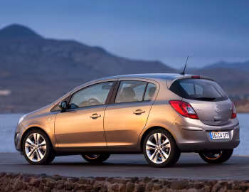 Opel Corsa 5-door (D) '2010–14