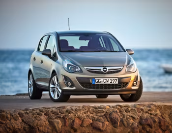 Opel Corsa 5-door (D) '2010–14