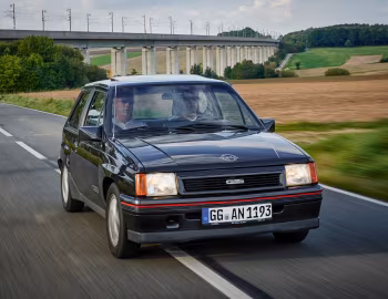 Opel Corsa GSi (A) '1988–89