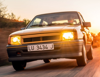 opel corsa sedan - Google zoeken  Opel corsa, Carros clássicos