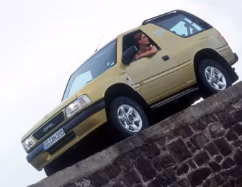 Opel Frontera Sport 2.5 TDS (A) '1996–06.1998