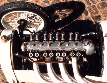 Bajo el capó Opel Grand-Prix Rennwagen '1913