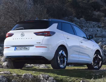 Opel Grandland GSe [Worldwide] '2023–24