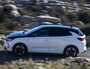 Opel Grandland GSe [Worldwide] '2023–24