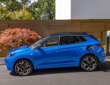 Opel Grandland Hybrid4 Ultimate [Worldwide] '2021–24