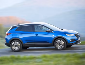 Opel Grandland X Turbo D '2017–21