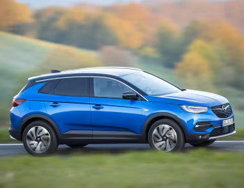Opel Grandland X Turbo D '2017–21