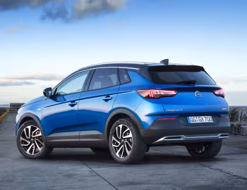 Opel Grandland X Turbo D '2017–21