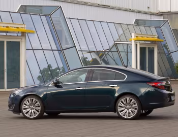 Opel Insignia Hatchback [Worldwide] '2013–16