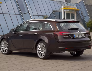 Opel Insignia Sports Tourer [Worldwide] '2013–16