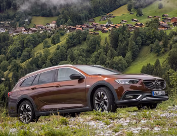 Opel Insignia Country Tourer Turbo D 4×4 Exclusive '2017–20