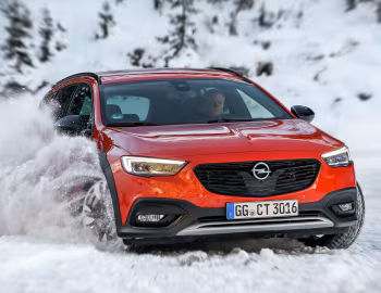 Opel Insignia Country Tourer Turbo D 4×4 Exclusive '2017–20