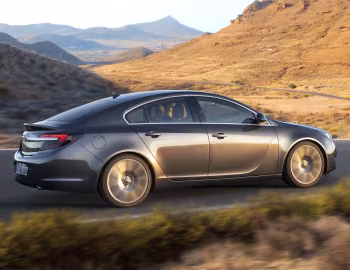 Opel Insignia Hatchback [Worldwide] '2013–16