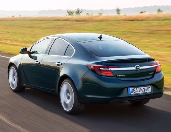 Opel Insignia Hatchback [Worldwide] '2013–16