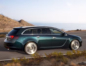 Opel Insignia Sports Tourer [Worldwide] '2013–16