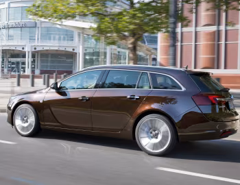 Opel Insignia Sports Tourer [Worldwide] '2013–16