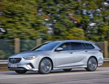 Opel Insignia GSi Sports Tourer '2017–19