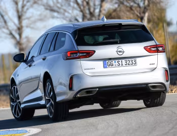 Opel Insignia GSi Sports Tourer '2017–19