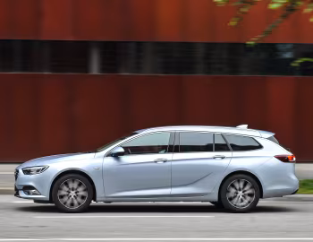 Opel Insignia Sports Tourer Turbo D '2017–20