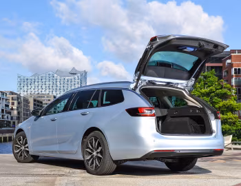 Opel Insignia Sports Tourer Turbo D '2017–20