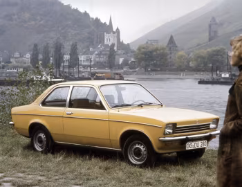 Opel Kadett 2-door Sedan (C) '08.1973–77