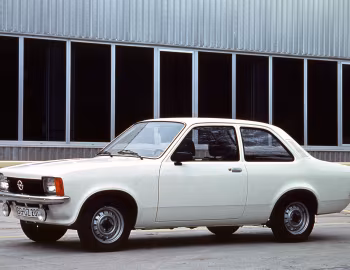 Opel Kadett 2-door Sedan (C) '1977–79