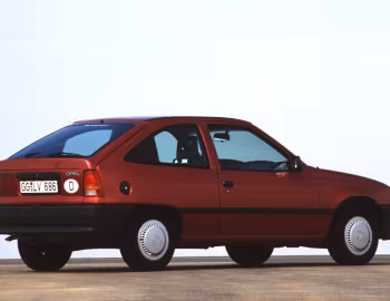 Opel Kadett LS 3-door (E) '1984–89