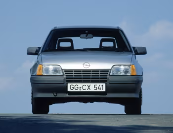 Opel Kadett GL 3-door (E) '1984–89