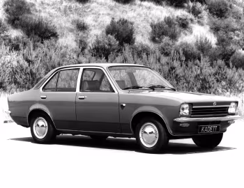 Opel Kadett 4-door Sedan (C) '08.1973–77