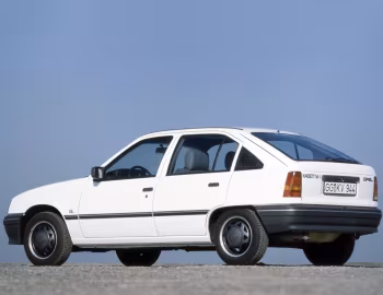 Opel Kadett GL 5-door [Worldwide] (E) '1984–89