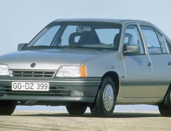 Opel Kadett LS 5-door [Worldwide] (E) '1989–91