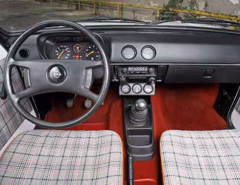 Panel frontal Opel Kadett Aero (C) '1977–78