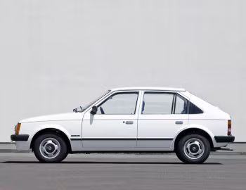 Opel Kadett Berlina 5-door [Worldwide] (D) '1979–84