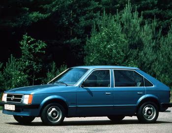 Opel Kadett Berlina 5-door [Worldwide] (D) '1979–84
