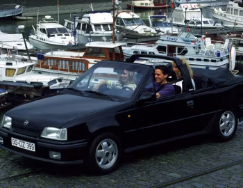 Opel Kadett Cabrio "Edition Sportive" [Germany] (E) '01–05.1993