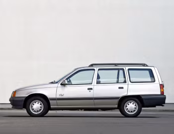 Opel Kadett Caravan "Club" '07.1986–02.1989