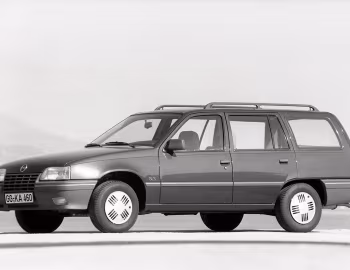 Opel Kadett GLS Caravan (E) '1984–87
