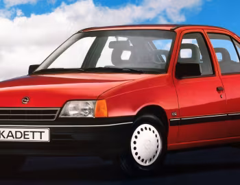 Opel Kadett CS 5-door [Worldwide] (E) '01.1989–10.1990