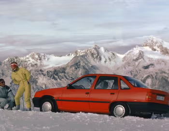 Opel Kadett GL Sedan (E) '1985–89