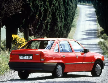 Opel Kadett GL Sedan (E) '1985–89