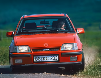Opel Kadett GSi 3-door (E) '1984–91