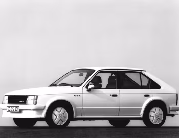 Opel Kadett GT/E 5-door (D) '02.1983–08.1984