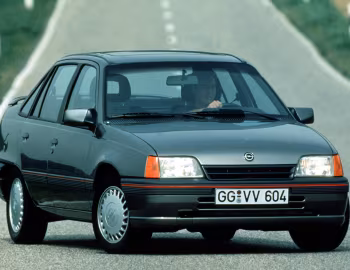 Opel Kadett GT Sedan (E) '1989–90