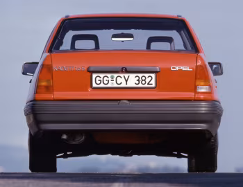 Opel Kadett GL Sedan (E) '1985–89