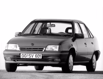 Opel Kadett GL Sedan (E) '1989–90