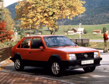 Opel Kadett SR 3-door (D) '08.1979–07.1984