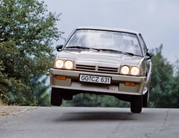 Opel Manta GSi Exclusive (B2) '09.1986–88