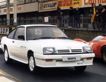 Opel Manta GT/E Coupe [UK-spec] (B) '08.1983–07.1987