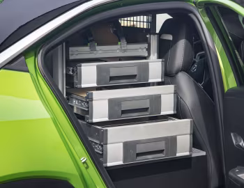 Interior Opel Mokka Electric Service Car '2023–24