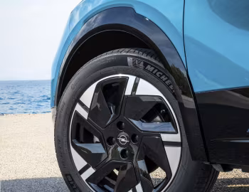 Opel Mokka GS Electric [Worldwide] '2025–pr.